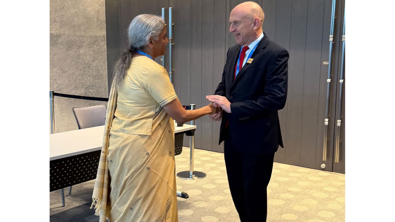 Union Minister for Finance and Corporate Affairs Nirmala Sitharaman met UK Chancellor of the Exchequer John Healey (Photo/@FinMinIndia) Union Minister for Finance and Corporate Affairs Nirmala Sitharaman met UK Chancellor of the Exchequer John Healey (Photo/@FinMinIndia)