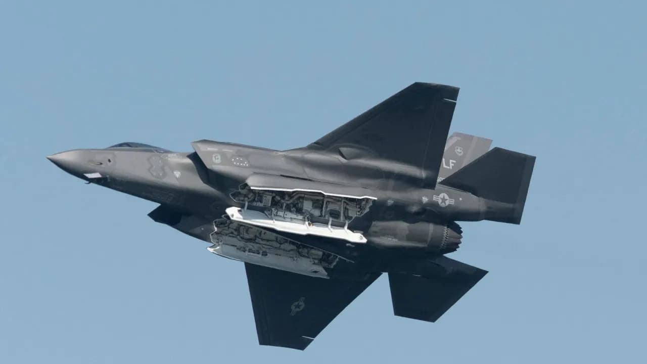 https://stocktwits.com/news articles/markets/equity/lockheed martin s growth potential not priced into the stock ubs says analyst sees about 15 upside potential in lmt shares/cZxynJNRBxz https://stocktwits.com/news articles/markets/equity/lockheed martin s growth potential not priced into the stock ubs says analyst sees about 15 upside potential in lmt shares/cZxynJNRBxz