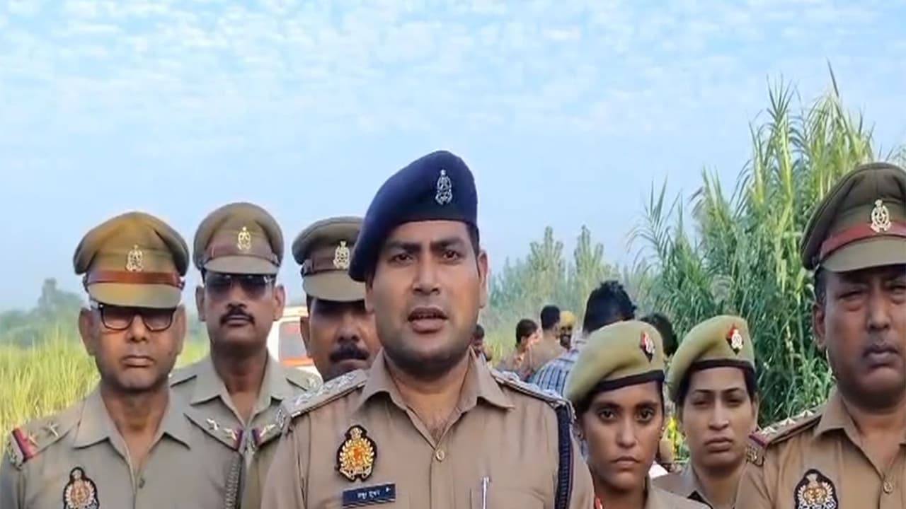 Circle Officer Mahmudabad, Kapoor Kumar (Photo/ANI) Circle Officer Mahmudabad, Kapoor Kumar (Photo/ANI)