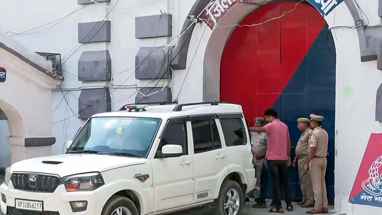 Visual outside Ayodhya District Jail (File photo/ANI) Visual outside Ayodhya District Jail (File photo/ANI)
