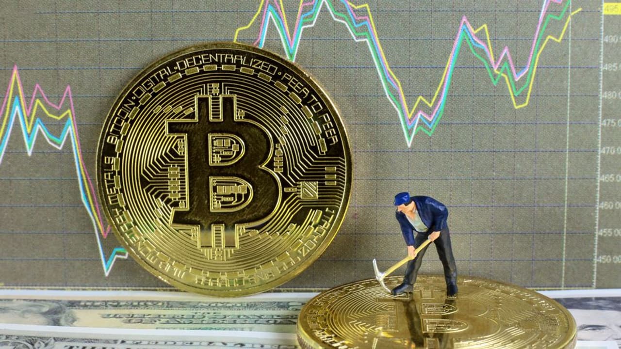 https://stocktwits.com/news articles/markets/cryptocurrency/luke gromen bitcoin liquidity smoke alarm/cZ0pYLLRe62 https://stocktwits.com/news articles/markets/cryptocurrency/luke gromen bitcoin liquidity smoke alarm/cZ0pYLLRe62