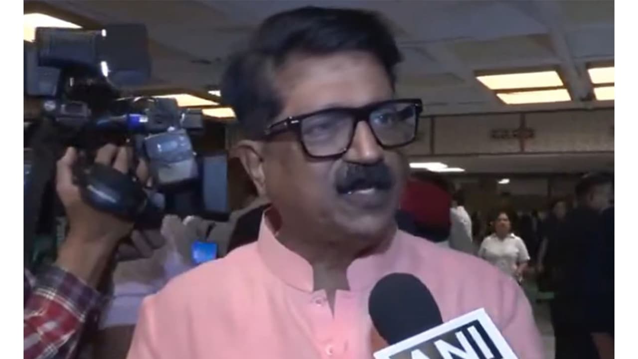 Shiv Sena (UBT) MP Arvind Sawant (Photo/ANI) Shiv Sena (UBT) MP Arvind Sawant (Photo/ANI)