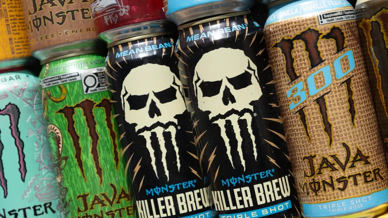 https://stocktwits.com/news articles/markets/equity/monster beverages stock heads for best day in over 2 years after upbeat q2 retail traders turn extremely bullish/chrnEfXRdE0