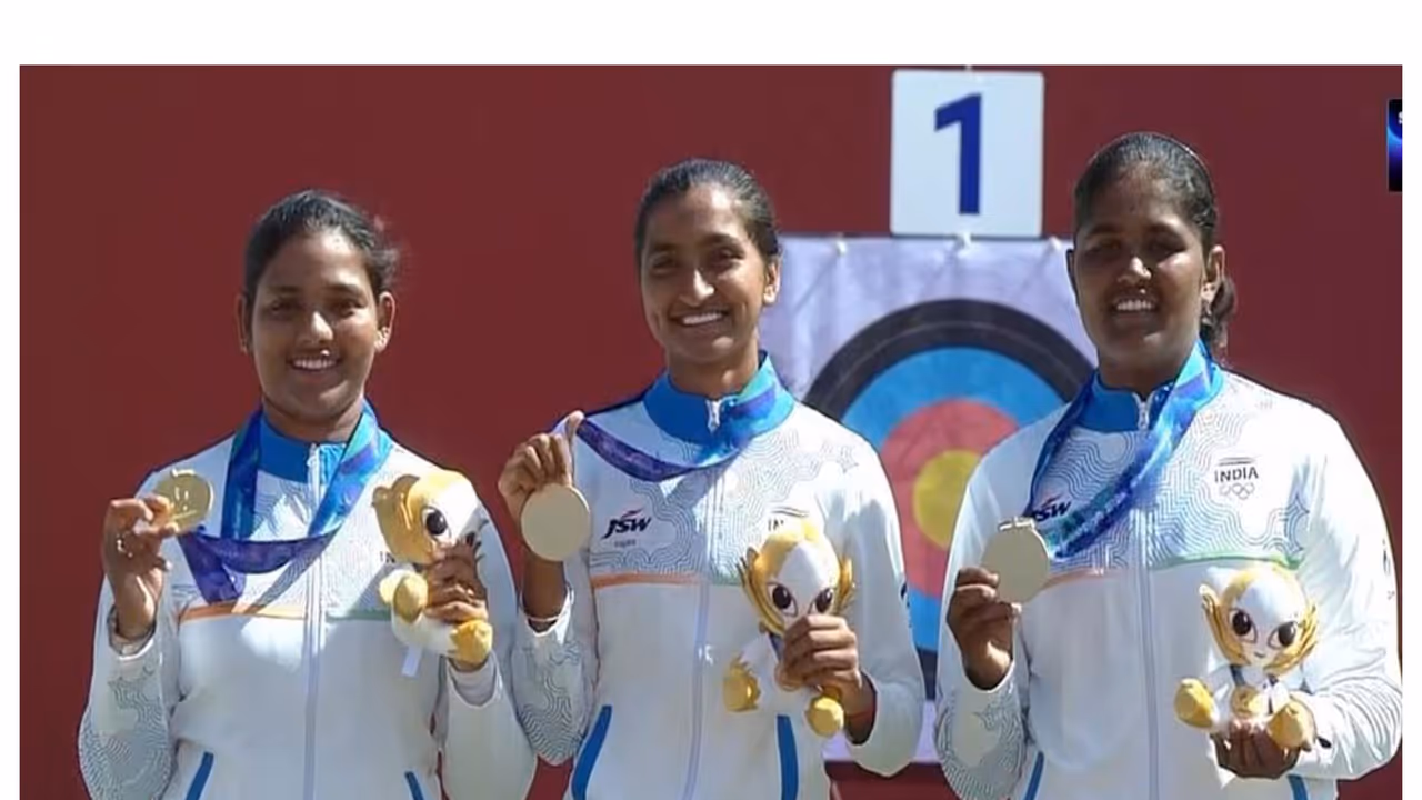India's women's recurve archers with historic gold. (Photo: @AshwiniVaishnaw X) India's women's recurve archers with historic gold. (Photo: @AshwiniVaishnaw X)