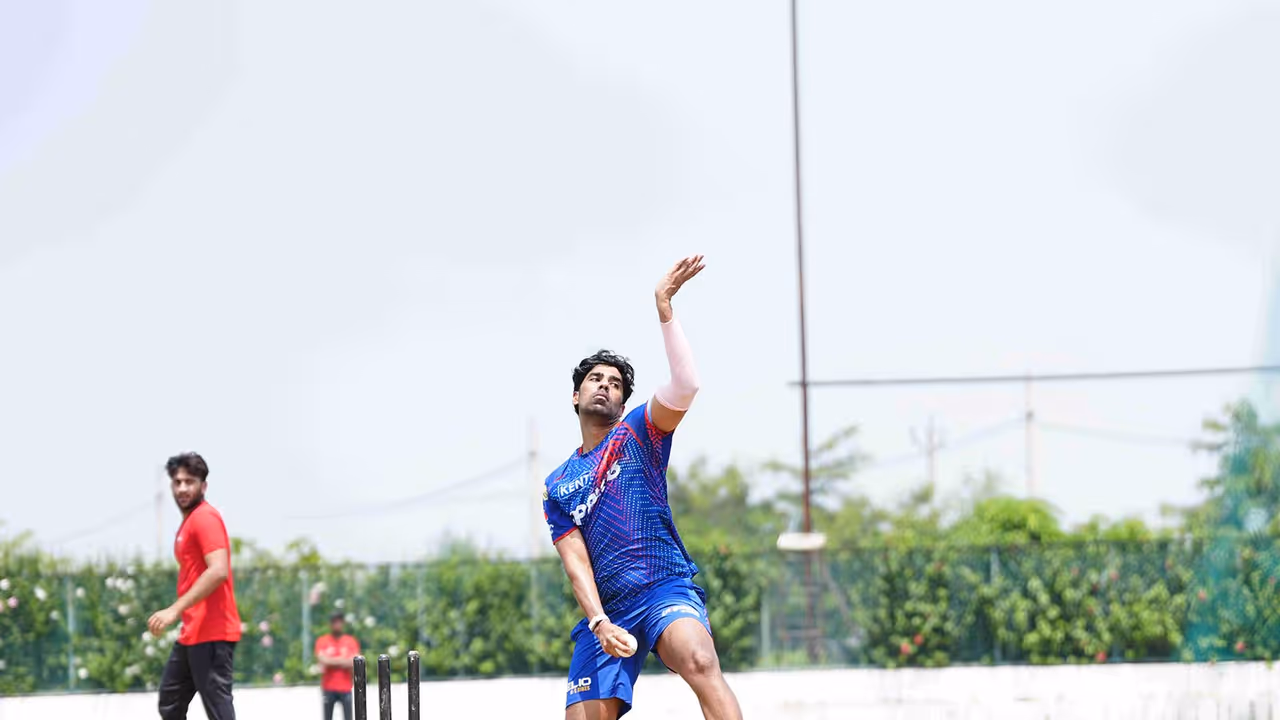 Shashank Singh bowling during an off season camp in New Chandigarh (Photo: Punjab Kings) Shashank Singh bowling during an off season camp in New Chandigarh (Photo: Punjab Kings)