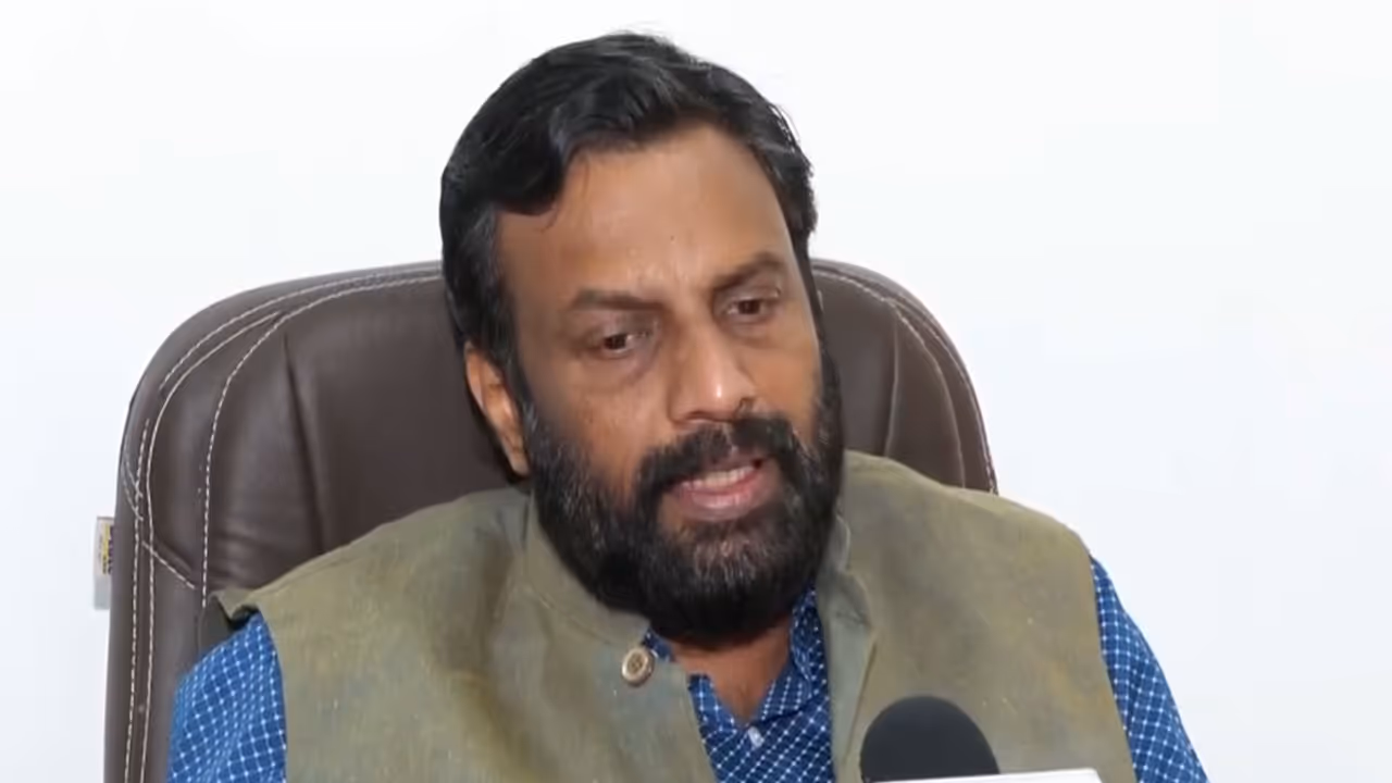 CPI MP P Sandosh Kumar (Photo/ANI) CPI MP P Sandosh Kumar (Photo/ANI)