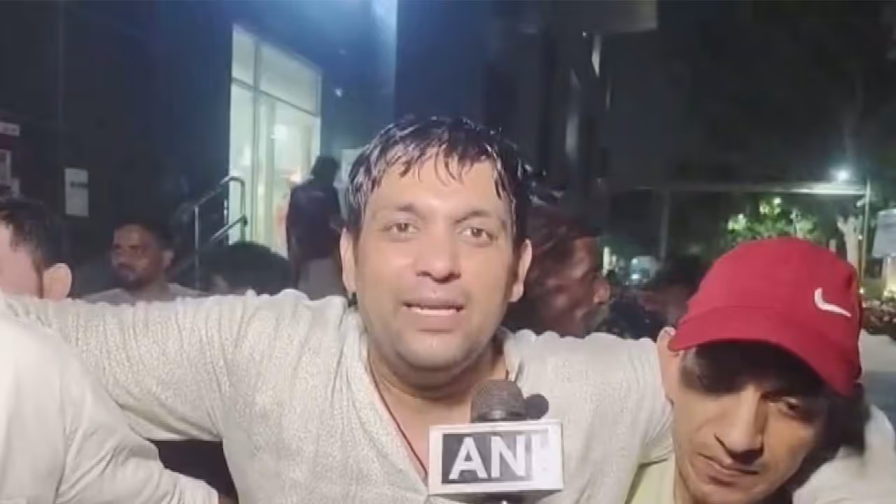 Delhi's Mangolpuri stabbing incident victim's brother Mukesh (Photo/ANI) Delhi's Mangolpuri stabbing incident victim's brother Mukesh (Photo/ANI)