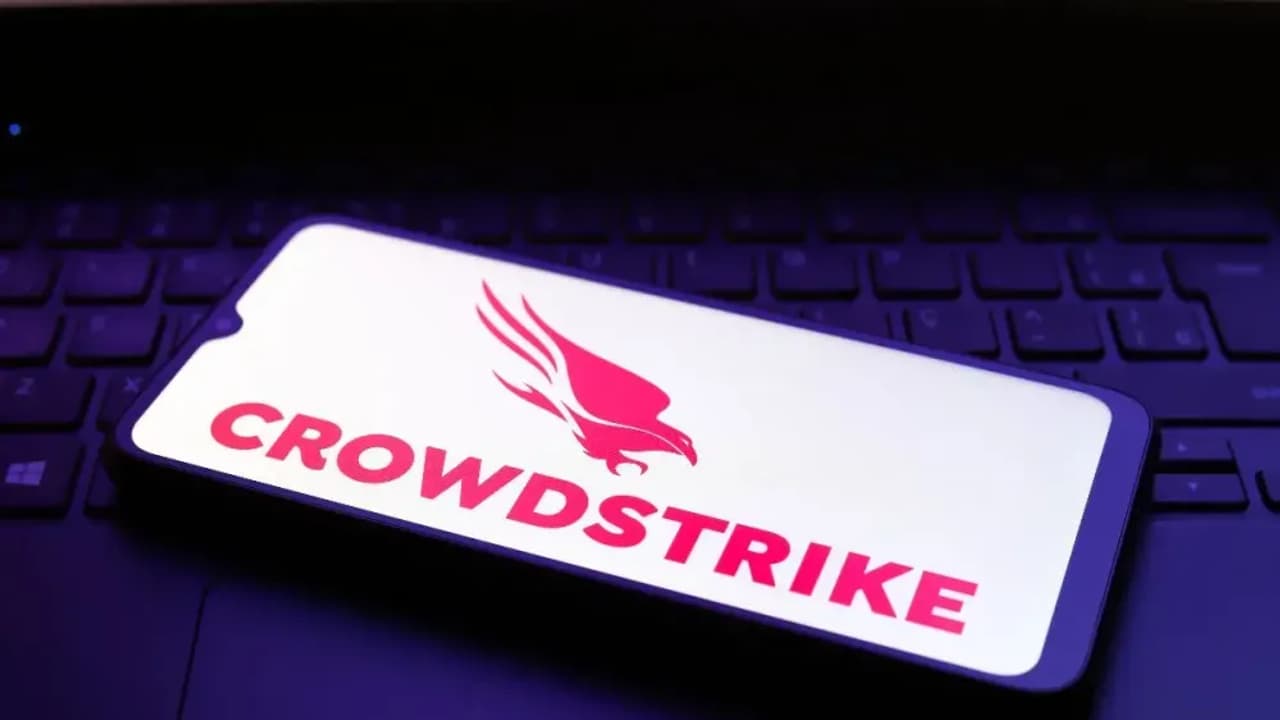 https://stocktwits.com/news articles/markets/equity/crowdstrike stock slumps post q1 print as analysts turn cautious/chkuff6RbwY