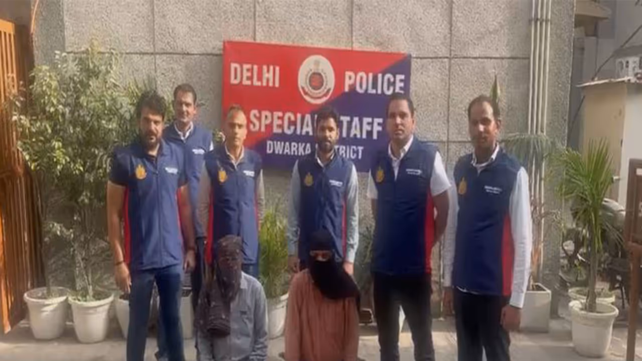 Delhi police arrested two accused in murder case (photo/ANI) Delhi police arrested two accused in murder case (photo/ANI)
