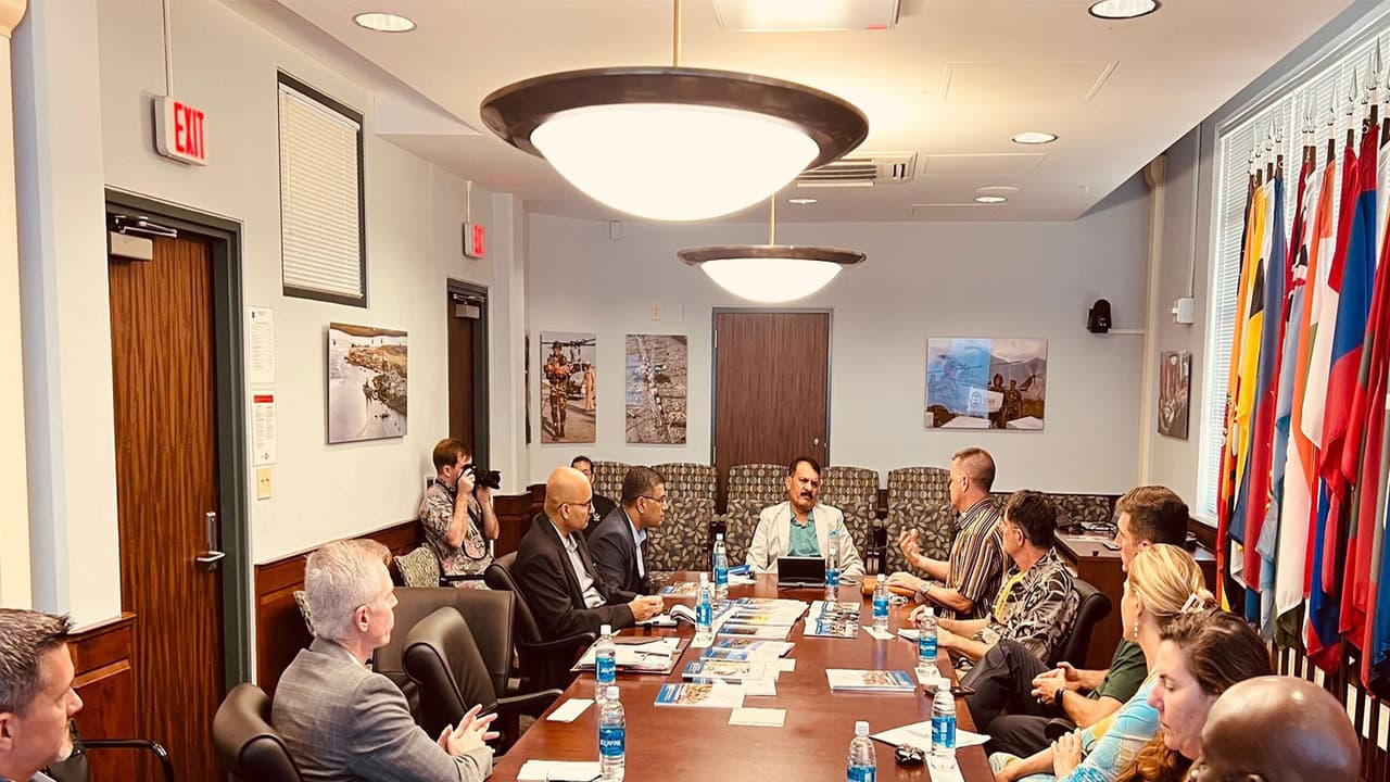 CNS Tripathi discusses disaster response cooperation with US during official visit (Photo/X/@indiannavy)