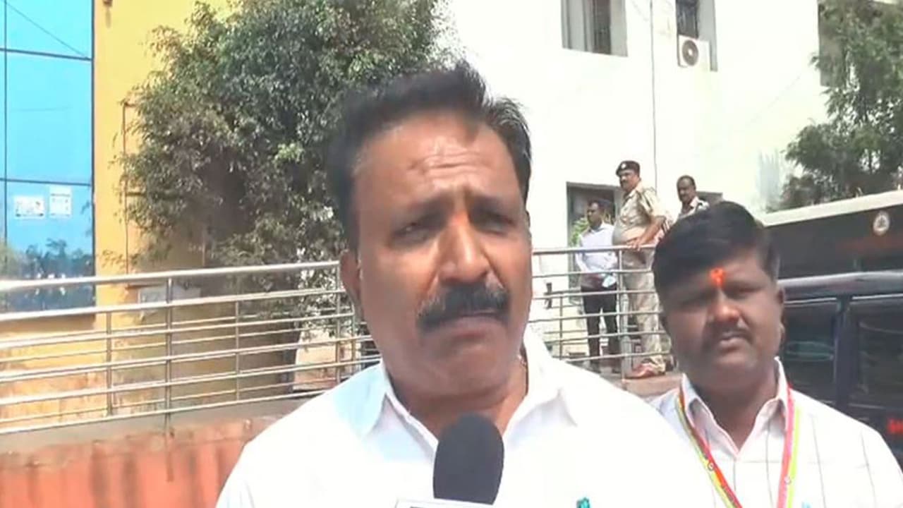 Surgeon at BIMS Hospital in Karnataka (Photo/ANI) Surgeon at BIMS Hospital in Karnataka (Photo/ANI)