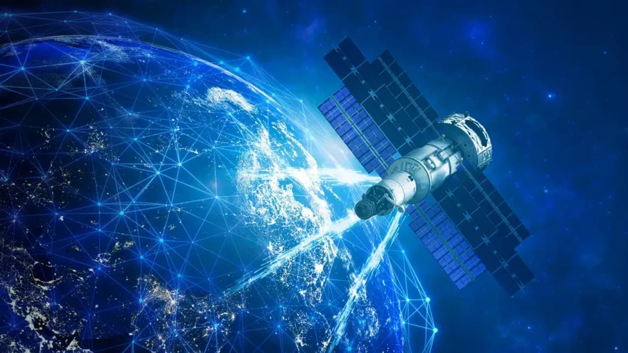 https://stocktwits.com/news articles/markets/equity/iridium partners with syniverse to launch global satellite service/ch0AYoSRbto