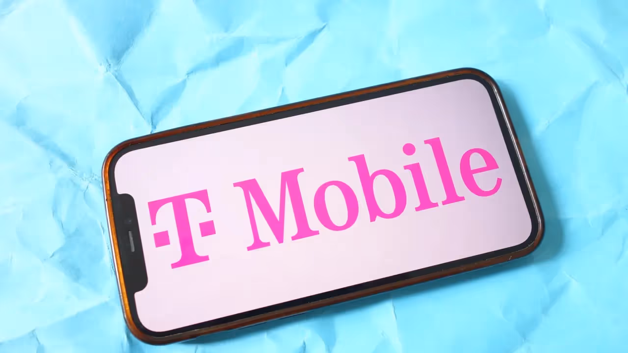 https://stocktwits.com/news articles/markets/equity/tmus stock slips as 300 b deutsche telekom merger talks reportedly hit a roadblock/cZN4lirRJP6 https://stocktwits.com/news articles/markets/equity/tmus stock slips as 300 b deutsche telekom merger talks reportedly hit a roadblock/cZN4lirRJP6
