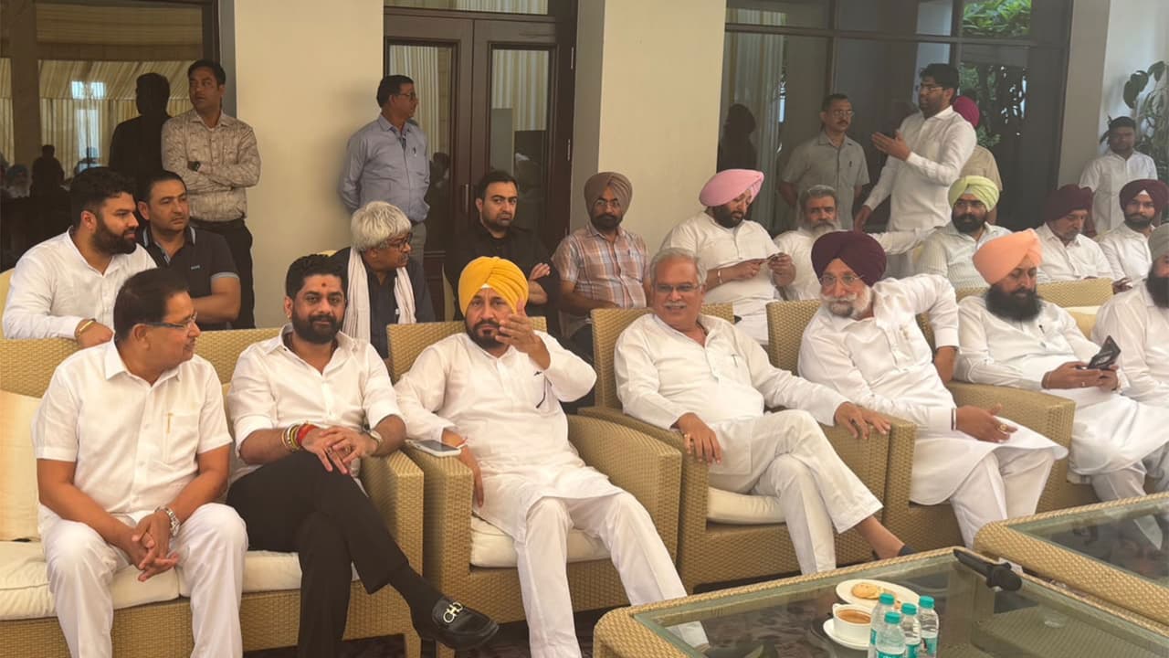 Visuals from inside the meeting (Photo/ANI) Visuals from inside the meeting (Photo/ANI)