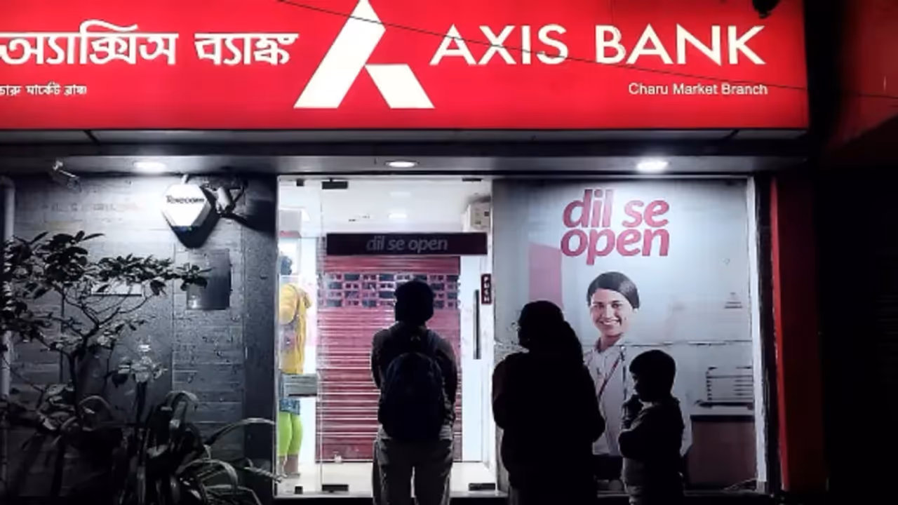 https://stocktwits.com/news articles/markets/equity/axis bank earnings disappoint should you hold or exit sebi r as weigh in/ch8klAMR5qT