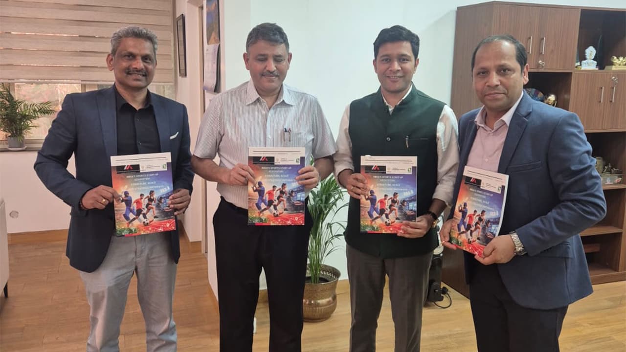Shaji Prabhakaran (L) and Hari Ranjan Rao (2nd from left) at SAI office in New Delhi. (Photo/Sports Ministry) Shaji Prabhakaran (L) and Hari Ranjan Rao (2nd from left) at SAI office in New Delhi. (Photo/Sports Ministry)
