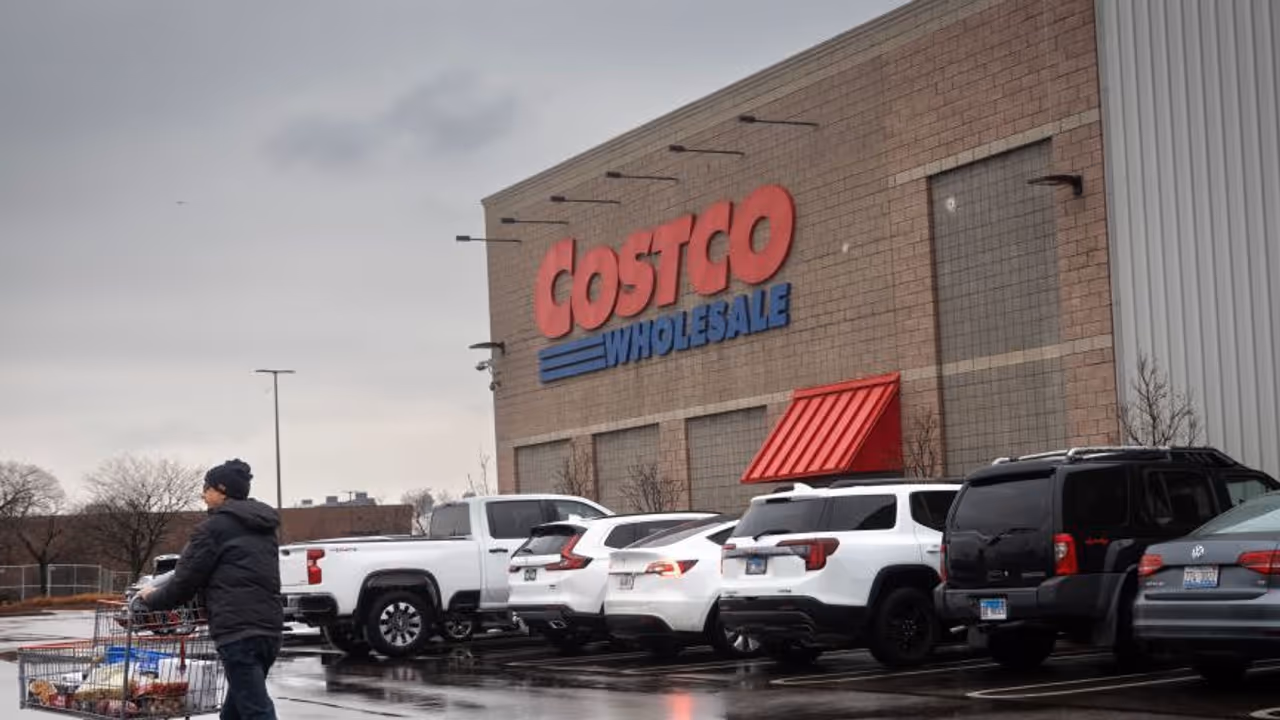 Costco Or BJ's? Stocktwits Retail Traders Overwhelmingly Favor One Wholesale Giant