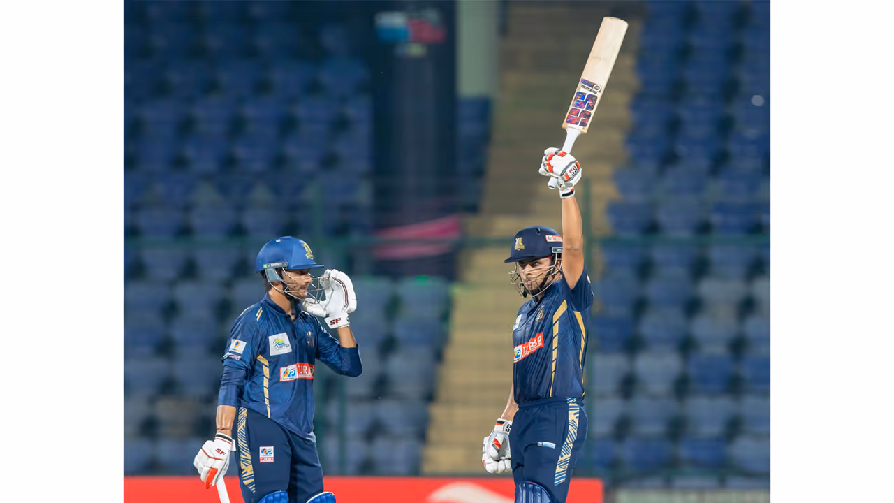 Yajas Sharma (right) raising his bat. (Photo: DPL) Yajas Sharma (right) raising his bat. (Photo: DPL)