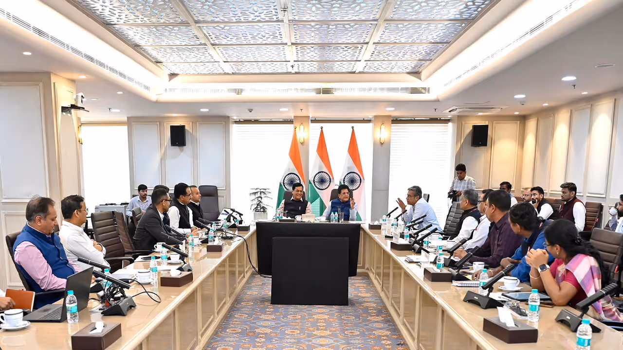 A high level meeting (Photo/x/ @PiyushGoyal) A high level meeting (Photo/x/ @PiyushGoyal)