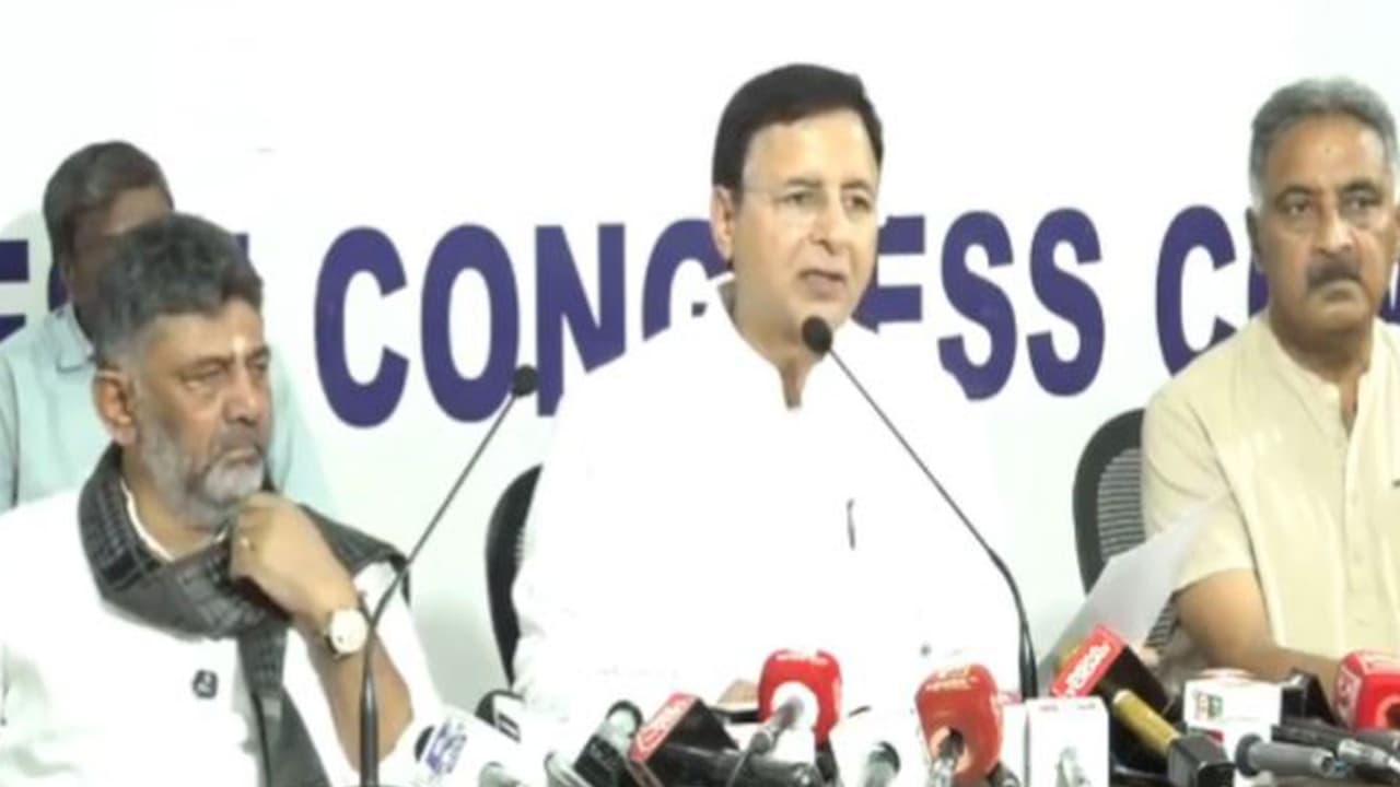 Karnataka Deputy Chief Minister DK Shivakumar and Congress in‑charge for the state Randeep Singh Surjewala (Photo/ @rssurjewala) Karnataka Deputy Chief Minister DK Shivakumar and Congress in‑charge for the state Randeep Singh Surjewala (Photo/ @rssurjewala)