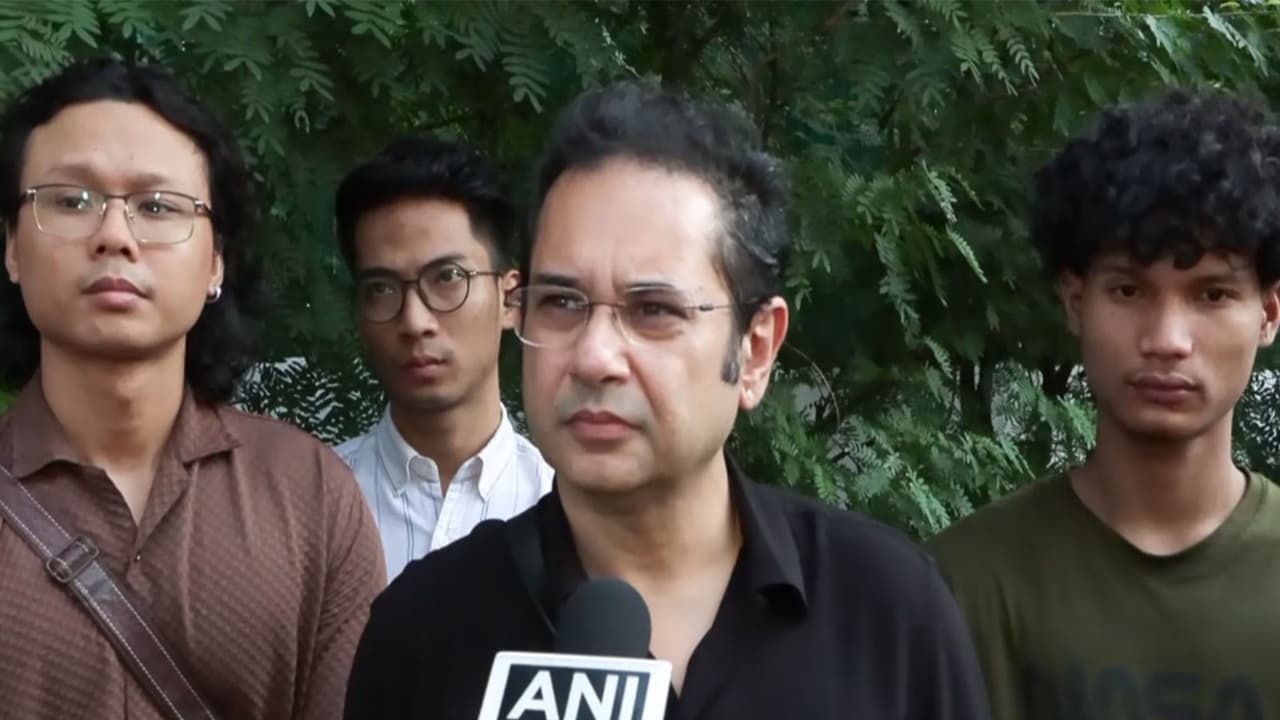TMP chief Pradyot Bikram Manikya Deb Barma meets Tripura Student Forum delegation (Photo: ANI) TMP chief Pradyot Bikram Manikya Deb Barma meets Tripura Student Forum delegation (Photo: ANI)
