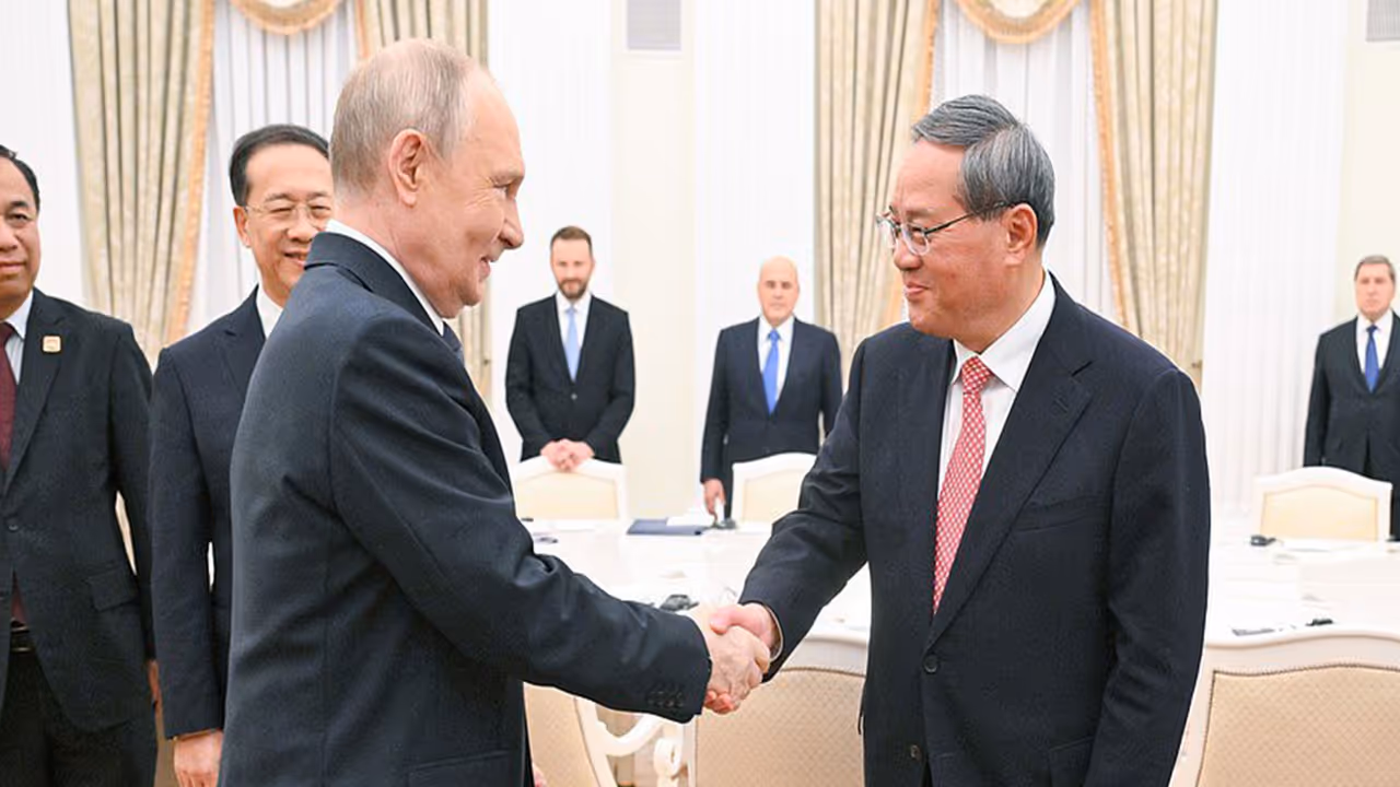 Russian President Vladimir Putin meets Chinese Premier Li Qiang during talks in Moscow on November 18. (Image: X/@mfa_russia) Russian President Vladimir Putin meets Chinese Premier Li Qiang during talks in Moscow on November 18. (Image: X/@mfa_russia)