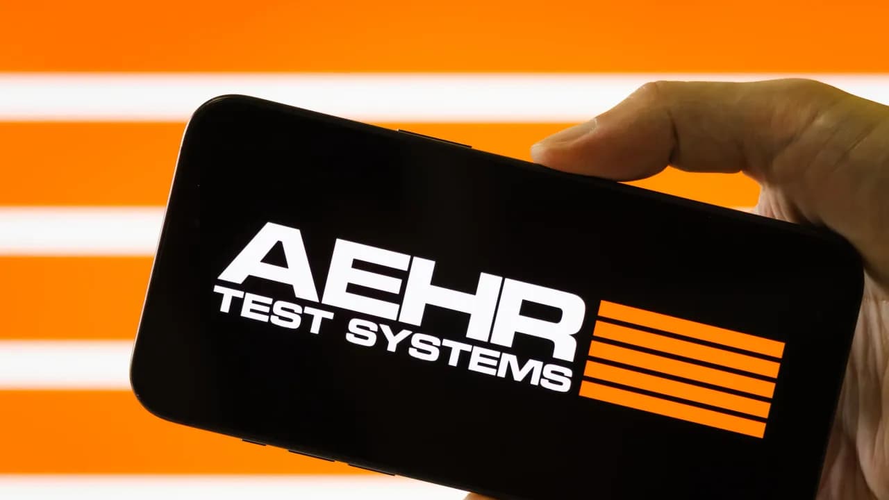 https://stocktwits.com/news articles/markets/equity/aehr stock shot up over 13 today what s driving the super rally/cZmozAYR7na https://stocktwits.com/news articles/markets/equity/aehr stock shot up over 13 today what s driving the super rally/cZmozAYR7na