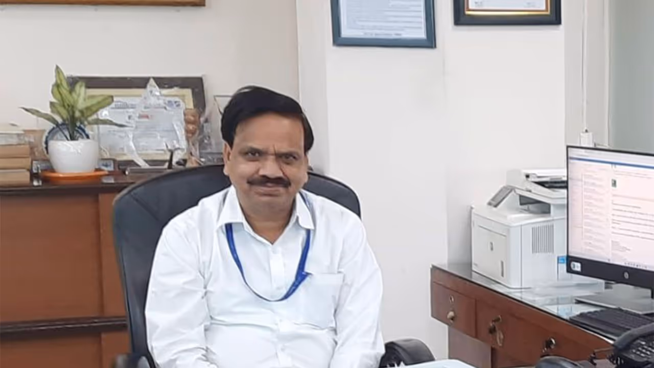 Vikram Singh (Photo/Airports Authority of India) Vikram Singh (Photo/Airports Authority of India)