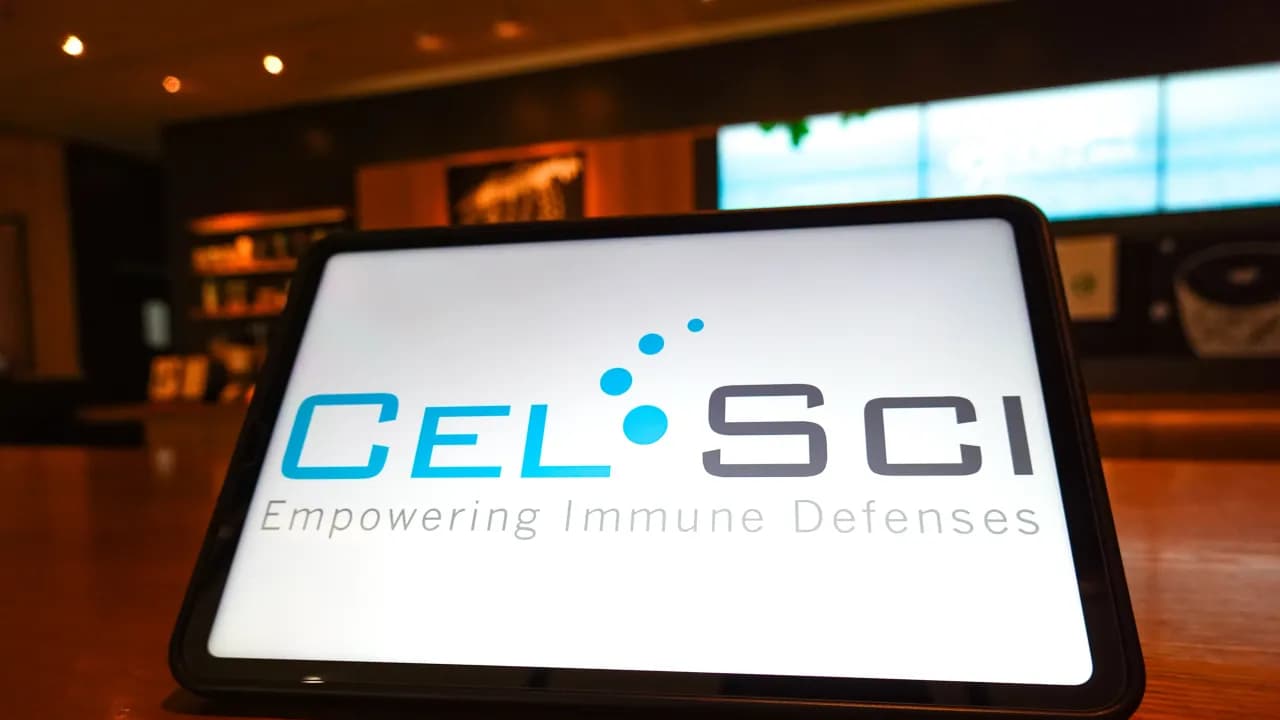 https://stocktwits.com/news articles/markets/equity/cel sci cvm stock sinks on share offering/cZKfiqNR7dH https://stocktwits.com/news articles/markets/equity/cel sci cvm stock sinks on share offering/cZKfiqNR7dH