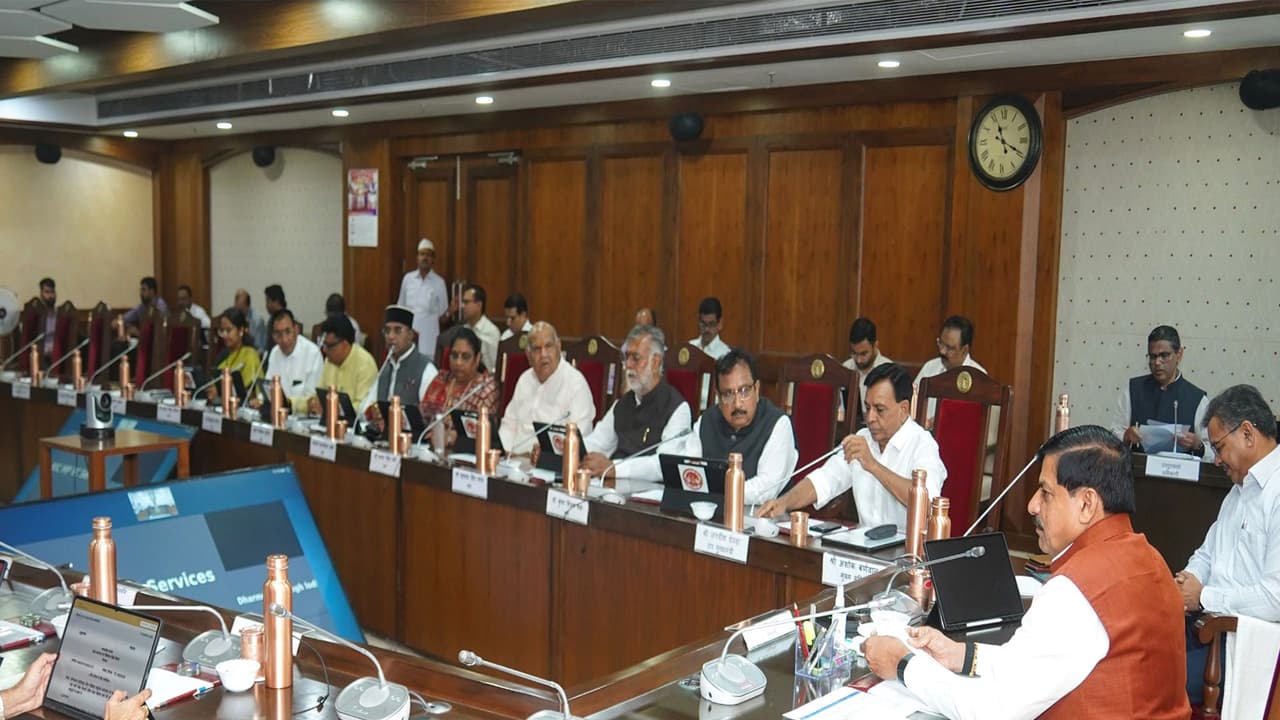 MP CM Mohan Yadav is chairing the cabinet meeting (Photo/DPR) MP CM Mohan Yadav is chairing the cabinet meeting (Photo/DPR)