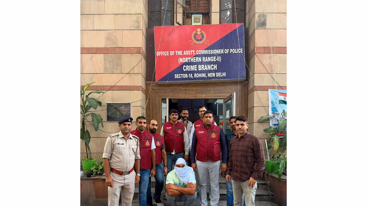 The arrested accused with Delhi Police Crime Branch officials. (Photo: X/ @CrimeBranchDP) The arrested accused with Delhi Police Crime Branch officials. (Photo: X/ @CrimeBranchDP)