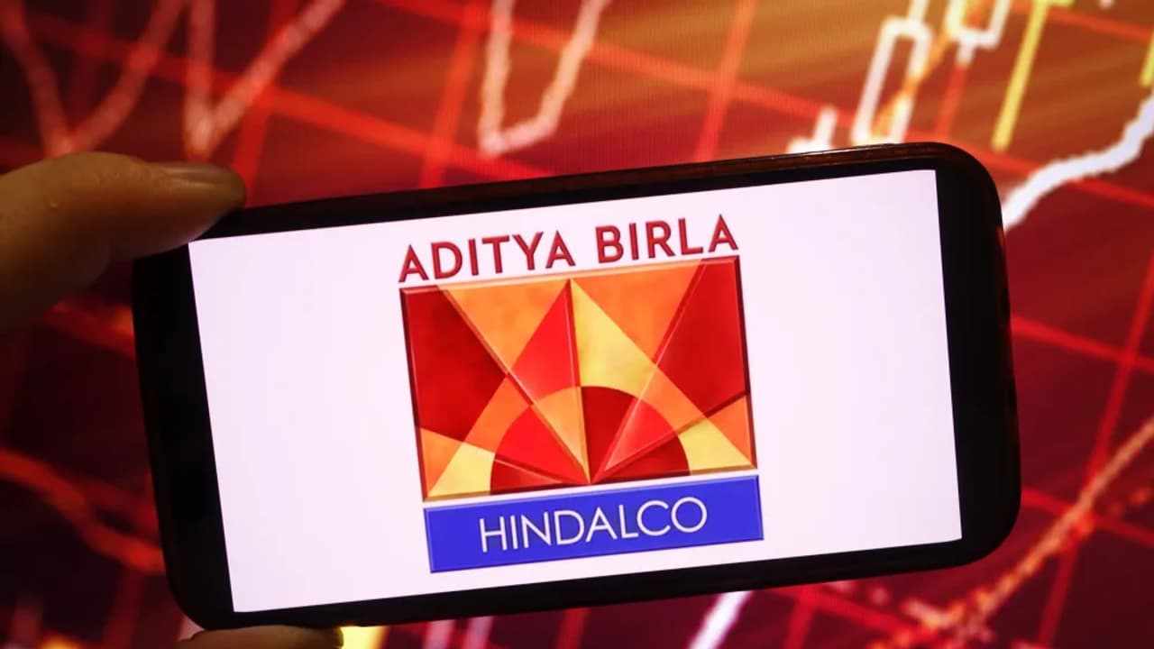 https://stocktwits.com/news articles/markets/equity/hindalco shares shine amid global aluminium rally analyst sees more upside/cLGJWYnR3sa https://stocktwits.com/news articles/markets/equity/hindalco shares shine amid global aluminium rally analyst sees more upside/cLGJWYnR3sa