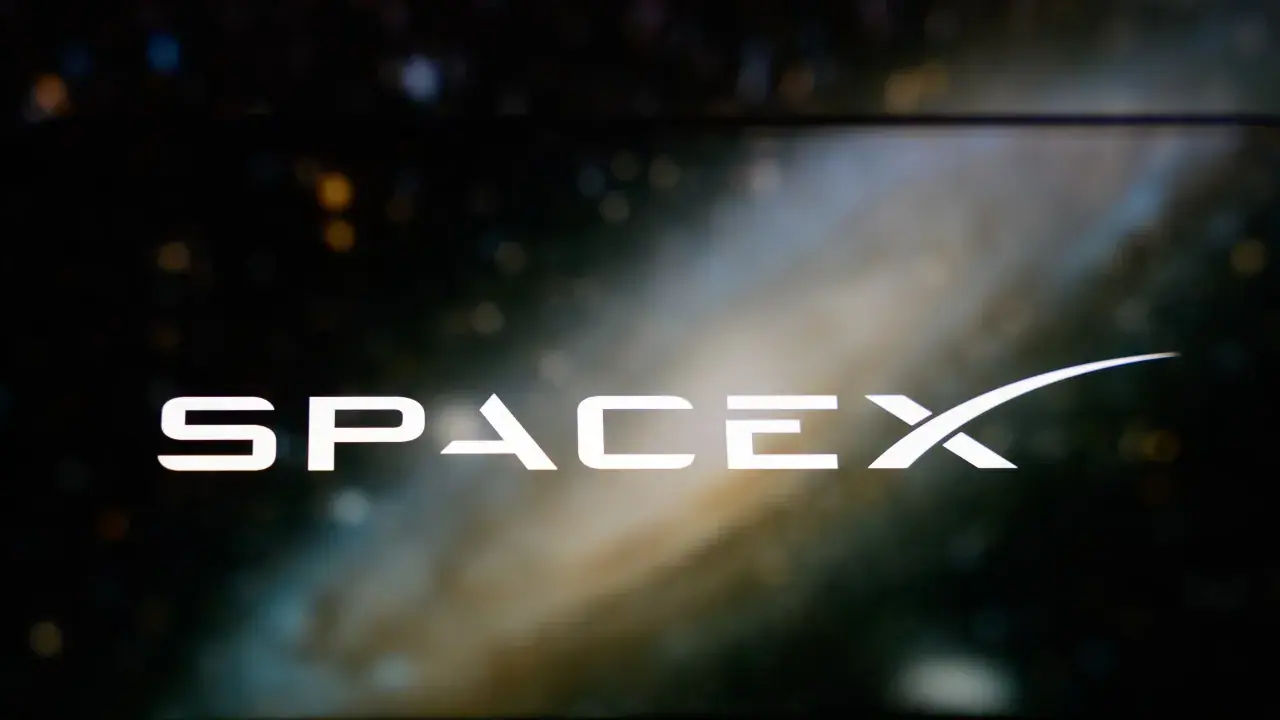 https://stocktwits.com/news articles/markets/equity/spacex q2 fuels ai growth optimism but lock up overhang keeps wall street split/cZo4okWRJIK https://stocktwits.com/news articles/markets/equity/spacex q2 fuels ai growth optimism but lock up overhang keeps wall street split/cZo4okWRJIK