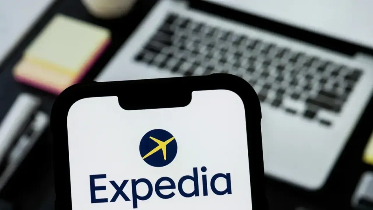 https://stocktwits.com/news articles/markets/equity/expedia retail traders remain optimistic despite q1 revenue miss/chiNeqjRbme
