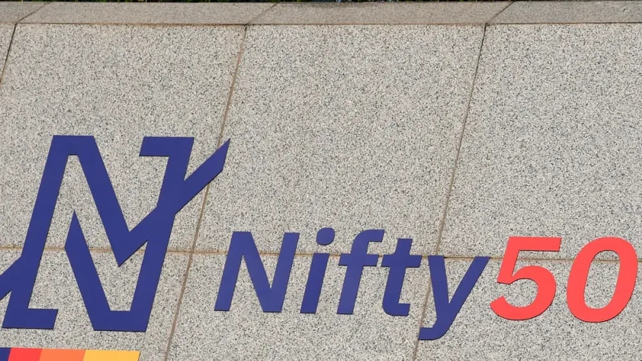 https://stocktwits.com/news articles/markets/equity/nifty sell on rise strategy analyst flags key resistance zones to watch/chrDM0iRd7c