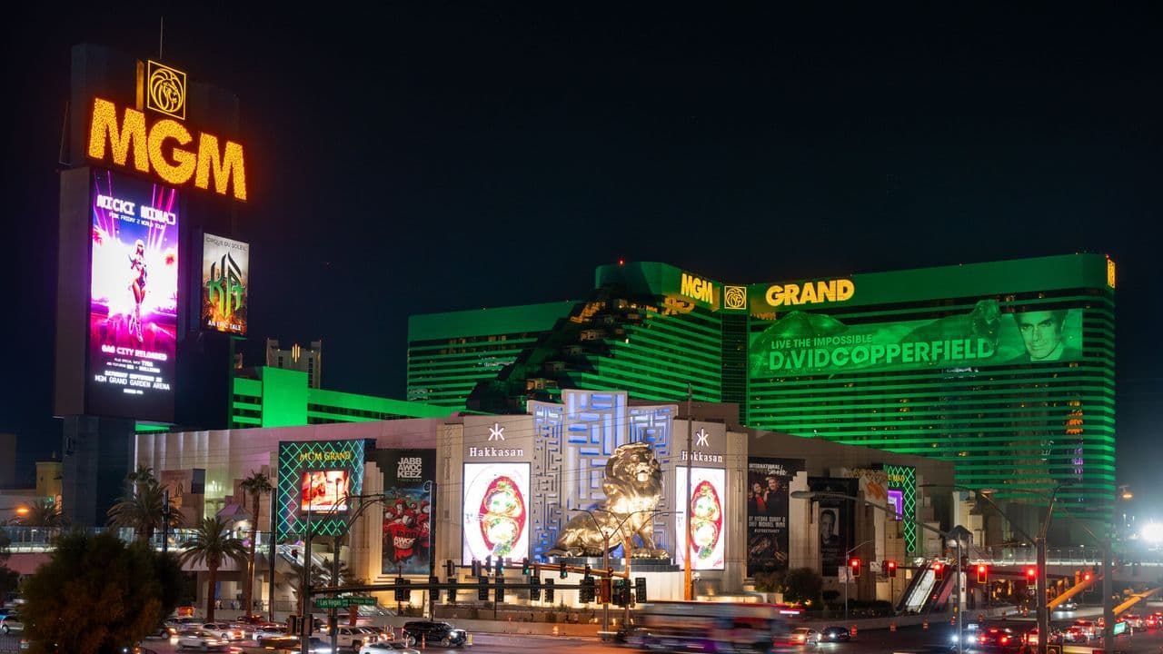 https://stocktwits.com/news articles/markets/equity/mgm ceo signals possible acquisition of top shareholder people inc as casino m and a accelerates report/cZMF1yiRBLi https://stocktwits.com/news articles/markets/equity/mgm ceo signals possible acquisition of top shareholder people inc as casino m and a accelerates report/cZMF1yiRBLi
