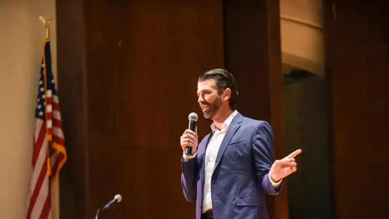 https://stocktwits.com/news-articles/markets/equity/trump-jr-distances-himself-from-trump-meme-coin-says-hes-focused-on-stable-coin-project/chkudzDRbwO