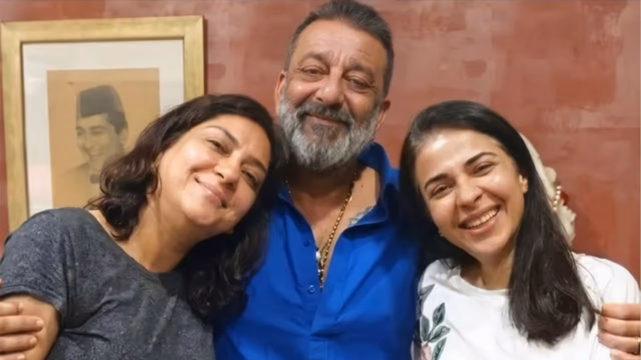 Actor Sanjay Dutt with sisters Priya and Namrata (Image source: Instagram@duttsanjay) Actor Sanjay Dutt with sisters Priya and Namrata (Image source: Instagram@duttsanjay)