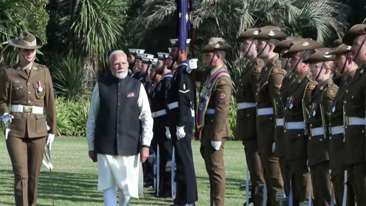 Prime Minister Modi accorded a ceremonial welcome and a Guard of Honour in Melbourne (Photo/YouTube/NarendraModi) Prime Minister Modi accorded a ceremonial welcome and a Guard of Honour in Melbourne (Photo/YouTube/NarendraModi)