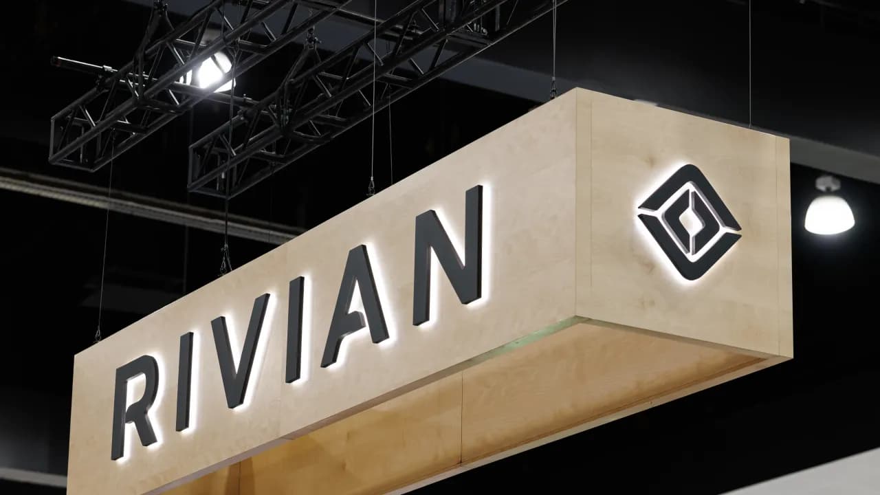 https://stocktwits.com/news articles/markets/equity/rivian rivn stock surges analyst upgrades q4 earnings/cZR5pRjR4sA https://stocktwits.com/news articles/markets/equity/rivian rivn stock surges analyst upgrades q4 earnings/cZR5pRjR4sA