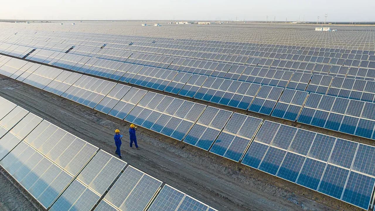 https://stocktwits.com/news articles/markets/equity/why are enph fslr arry sedg stocks rising overnight/cZY8ZCuRJpf https://stocktwits.com/news articles/markets/equity/why are enph fslr arry sedg stocks rising overnight/cZY8ZCuRJpf