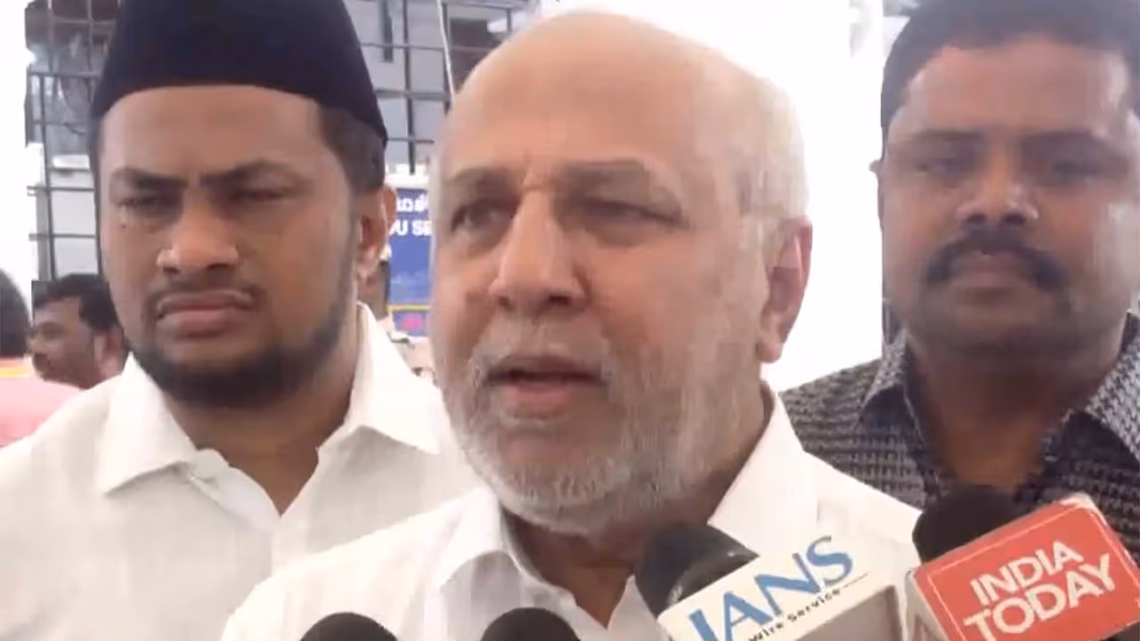 Sri Lankan Muslim Congress leader Rauff Hakeem (Photo/ANI) Sri Lankan Muslim Congress leader Rauff Hakeem (Photo/ANI)