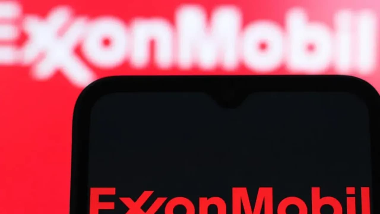 https://stocktwits.com/news articles/markets/equity/exxon reaches non binding agreement with rosneft to pave way for recouping 4 6 b write down/chDLP4KR3dc https://stocktwits.com/news articles/markets/equity/exxon reaches non binding agreement with rosneft to pave way for recouping 4 6 b write down/chDLP4KR3dc