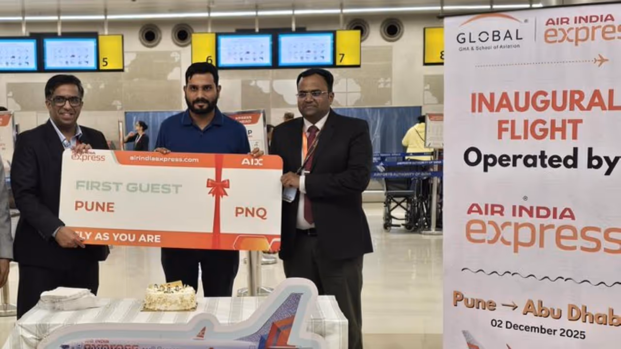 Air India Express launches direct Pune Abu Dhabi flight service (Photo X/Murlidhar Mohol) Air India Express launches direct Pune Abu Dhabi flight service (Photo X/Murlidhar Mohol)