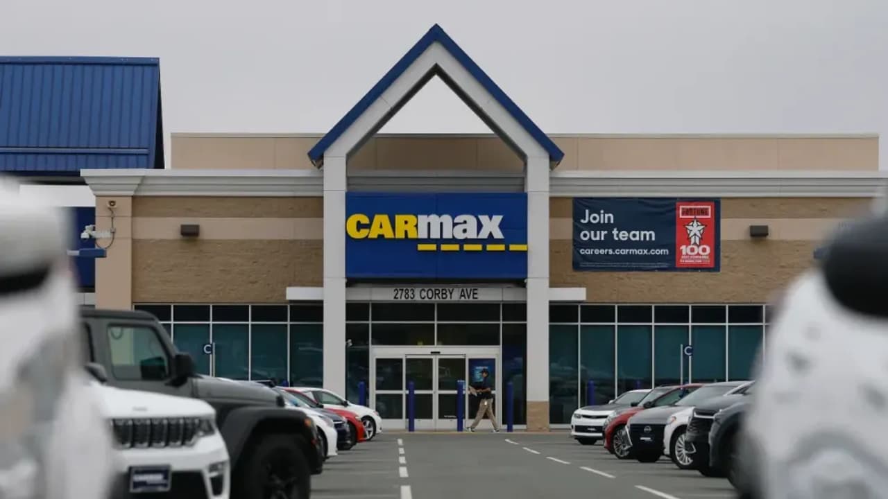 CarMax Shares Dive On Weak Q4 Print, But Retail Bets Trump Tariffs Will Rev Up Used Car Demand CarMax Shares Dive On Weak Q4 Print, But Retail Bets Trump Tariffs Will Rev Up Used Car Demand
