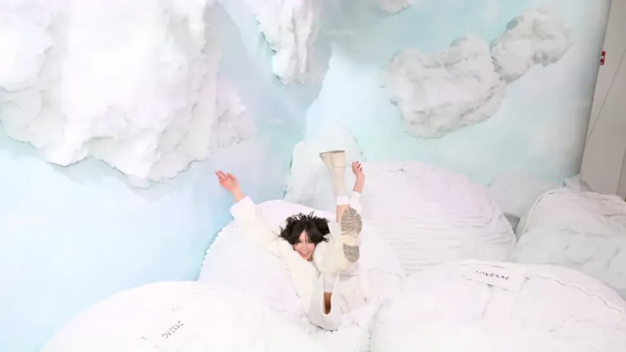 Lovesac Pops On Strong Q4 Results: Retail Investors Turn Extremely Bullish Lovesac Pops On Strong Q4 Results: Retail Investors Turn Extremely Bullish