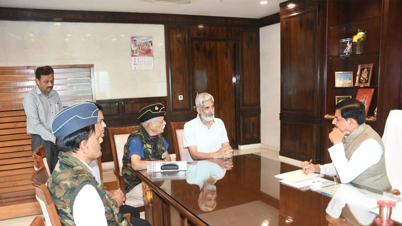 Twisha Sharma's family members meet CM Mohan Yadav (Photo/CMO) Twisha Sharma's family members meet CM Mohan Yadav (Photo/CMO)
