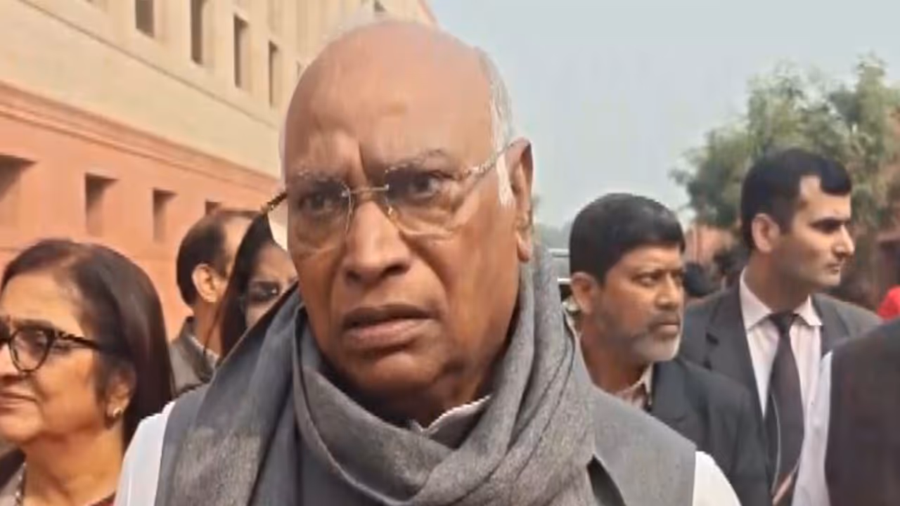 Rajya Sabha LoP Mallikarjun Kharge (Photo/ANI) Rajya Sabha LoP Mallikarjun Kharge (Photo/ANI)