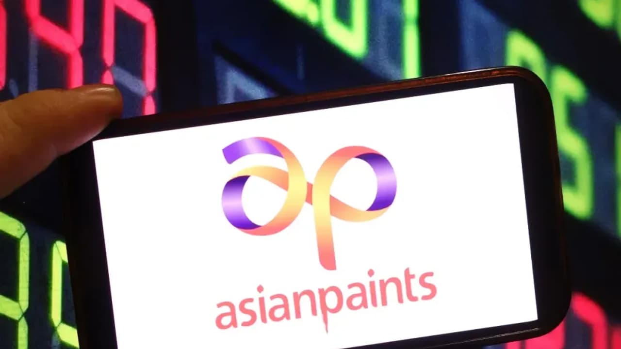 https://stocktwits.com/news articles/markets/equity/subdued q1 does not deter asian paints stock sebi ra sees 30 upside on breakout/choQrBnR5zd https://stocktwits.com/news articles/markets/equity/subdued q1 does not deter asian paints stock sebi ra sees 30 upside on breakout/choQrBnR5zd