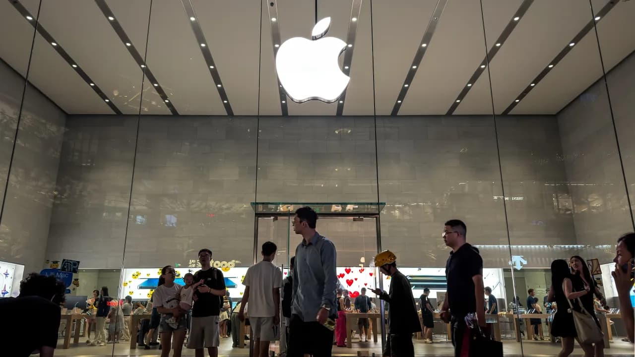 https://stocktwits.com/news articles/markets/equity/apple s foldable phone whoop like band cxmt memory tests buzz keep traders hooked/cZojgdmRJap https://stocktwits.com/news articles/markets/equity/apple s foldable phone whoop like band cxmt memory tests buzz keep traders hooked/cZojgdmRJap